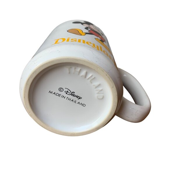 Vintage Disneyland Mickey Mouse Ceramic Mug 4.5" Tall White Yellow Disney Thaila - Picture 4 of 5